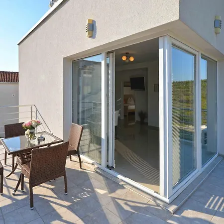 Apartment Bilanovic Tisno