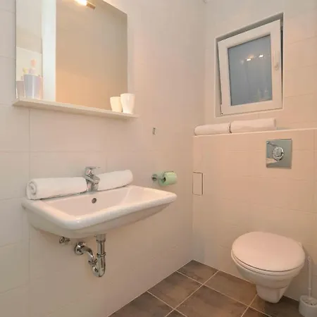 Bilanovic Apartment Tisno