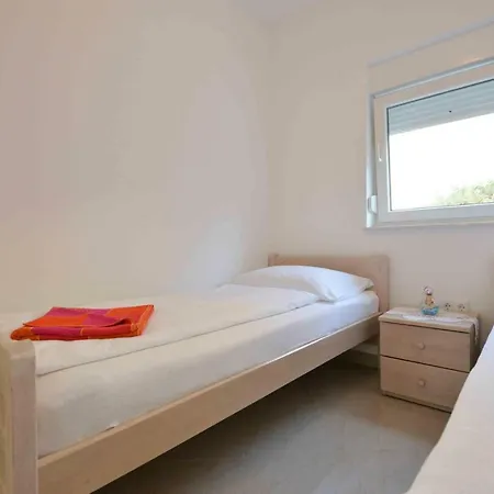 Bilanovic Apartment Tisno